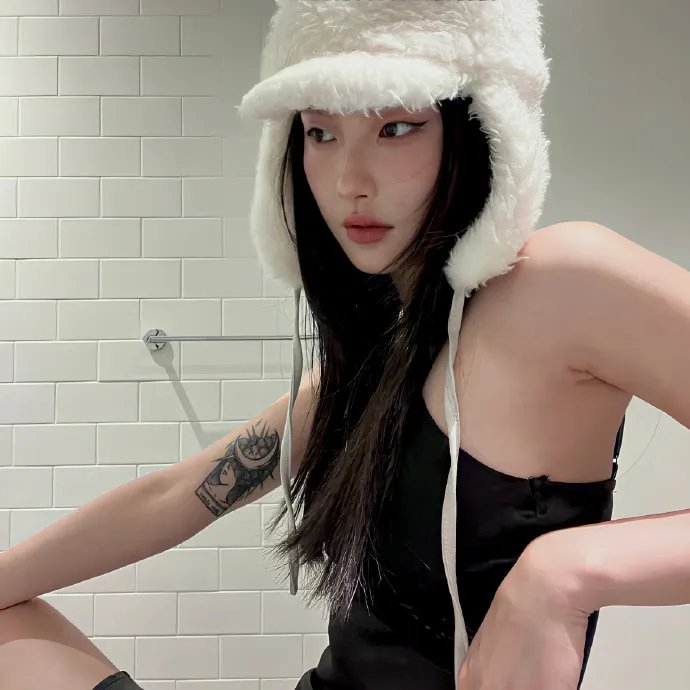 孔雀圣使请动心